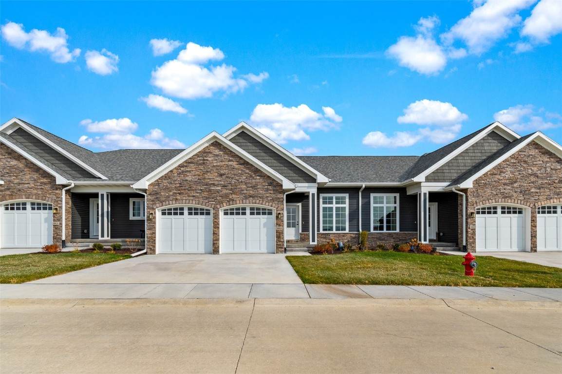 2885 Crimson Lane - Photo 1