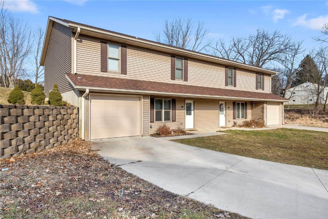 114 Therese Avenue - Photo 1