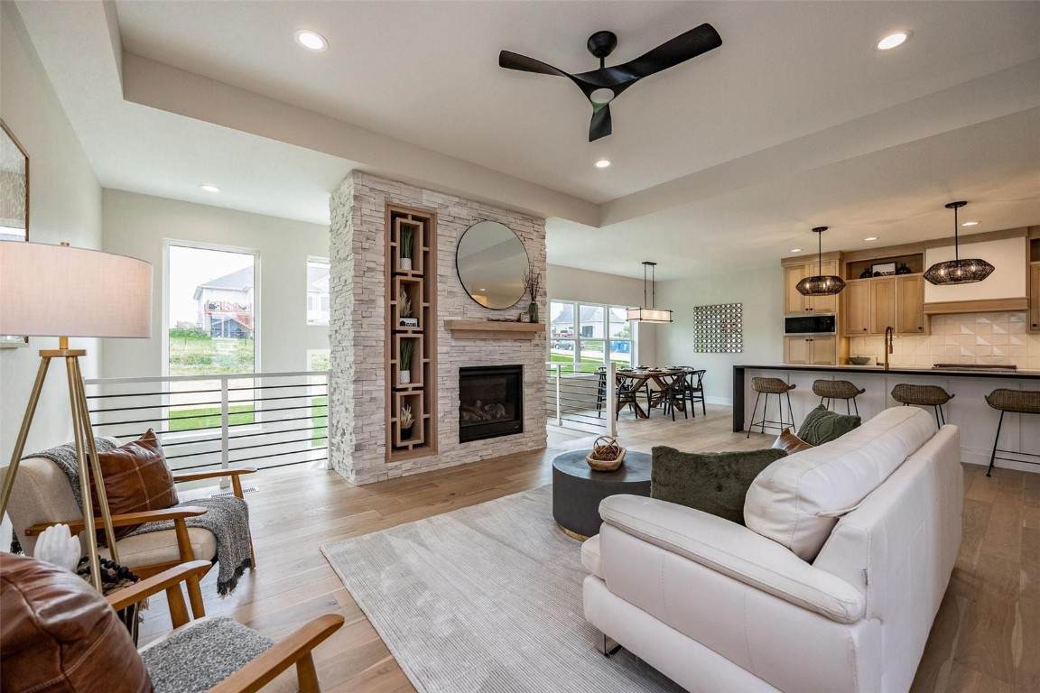 740 16th Ct - Photo 1