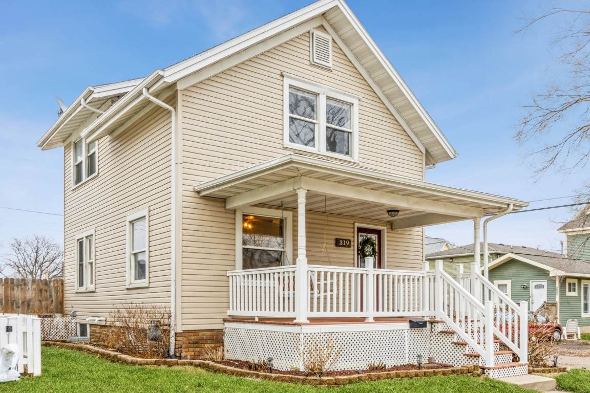 319 5th Street - Photo 1