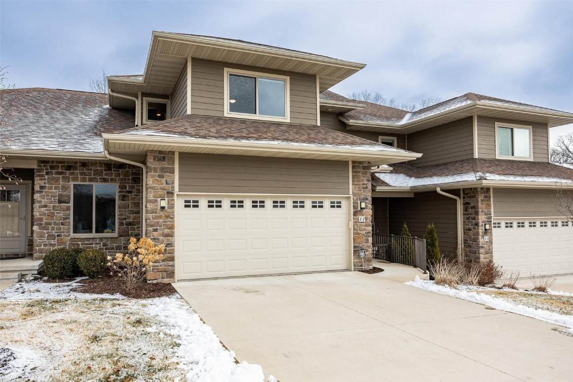 11 Holiday Ridge Lane - Photo 1
