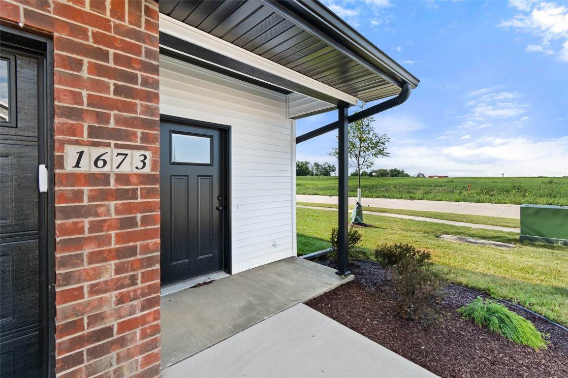 https://bt-photos.global.ssl.fastly.net/cedarrapids/orig_boomver_1_2406128-2.jpg