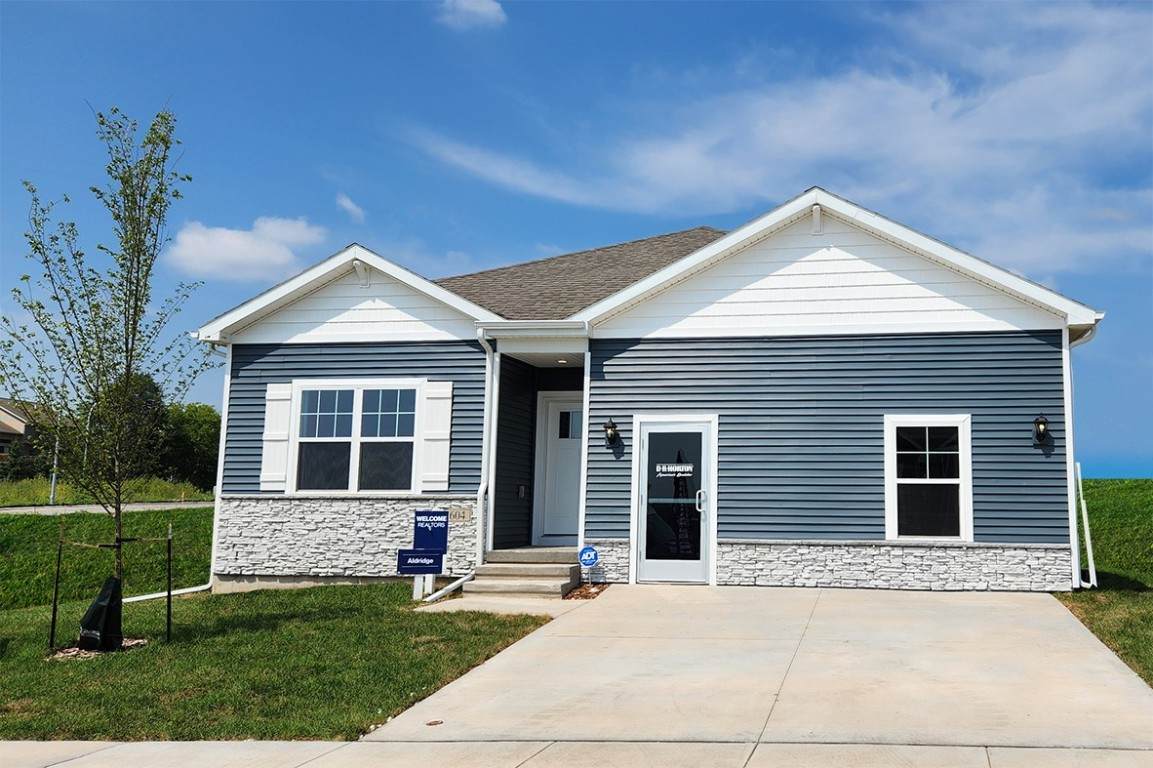 604 Maddie Lane - Photo 1