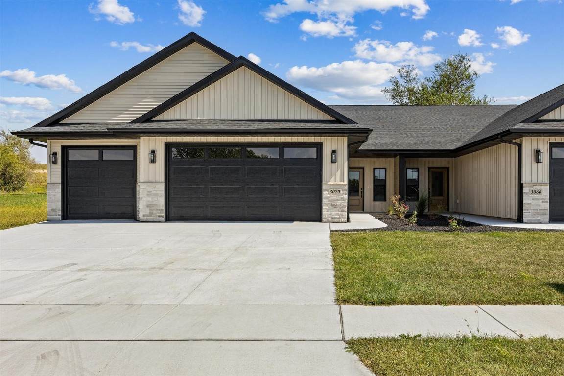 3070 Sunflower St - Photo 1