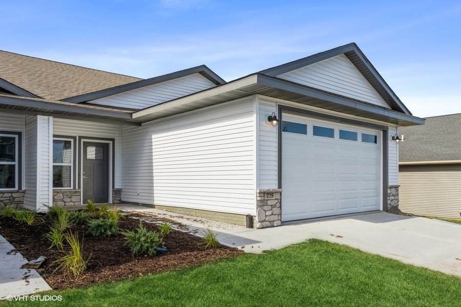 798 Clark Avenue - Photo 1