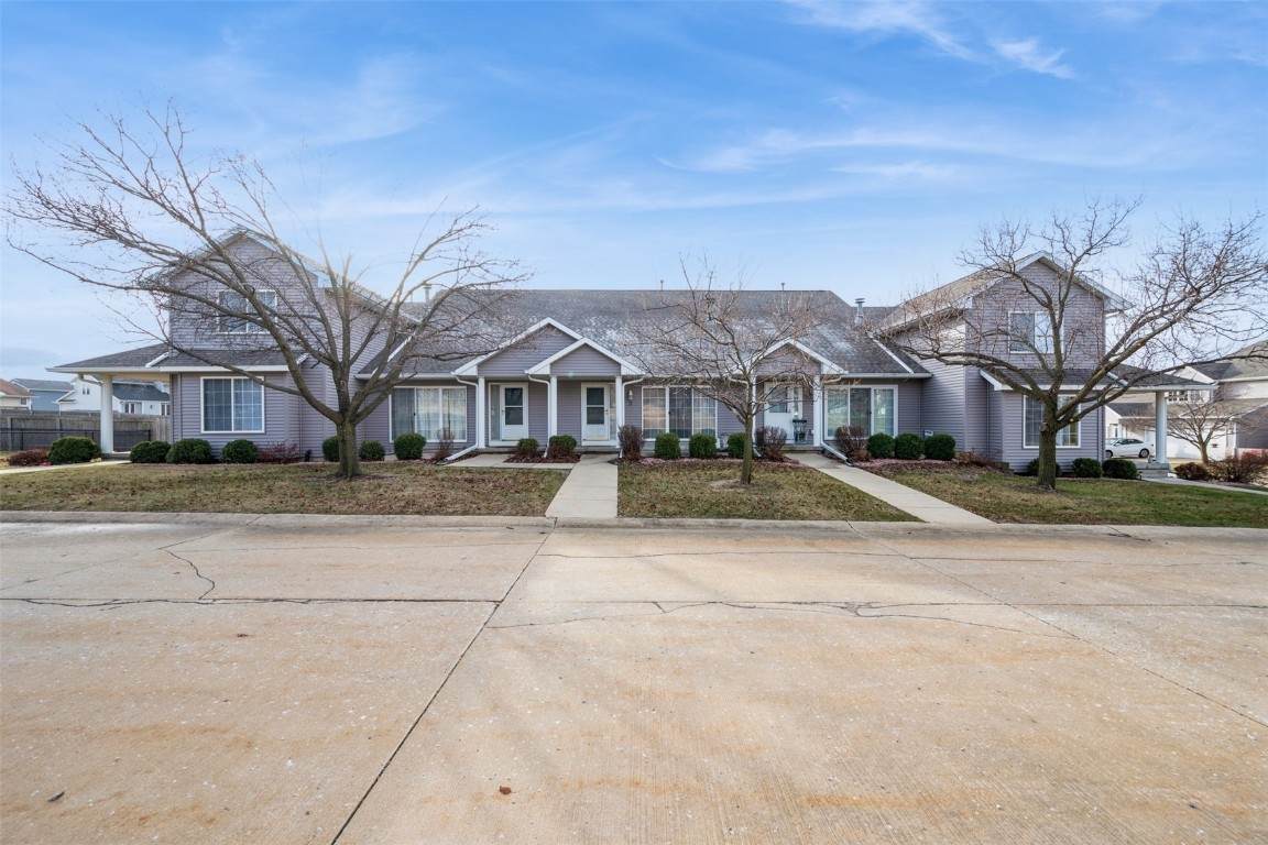 917 74th Street - Photo 1