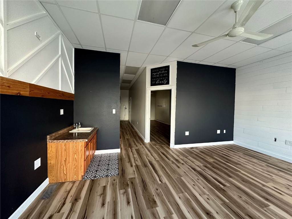 https://bt-photos.global.ssl.fastly.net/cedarrapids/orig_boomver_1_2500098-2.jpg