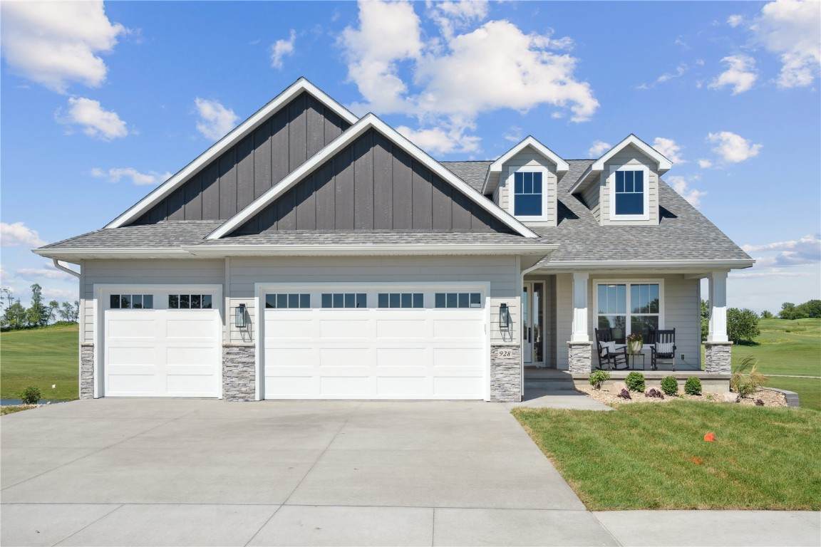 928 Long Dr - Photo 1
