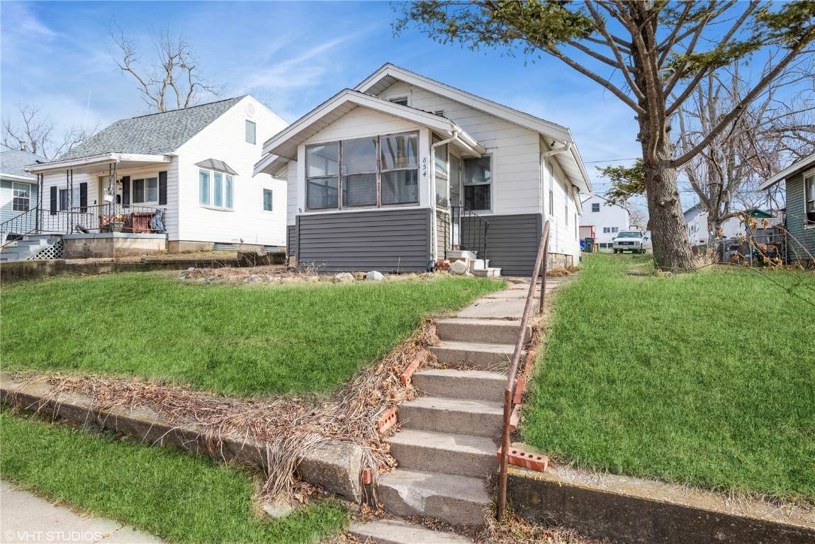 854 12th Street - Photo 1