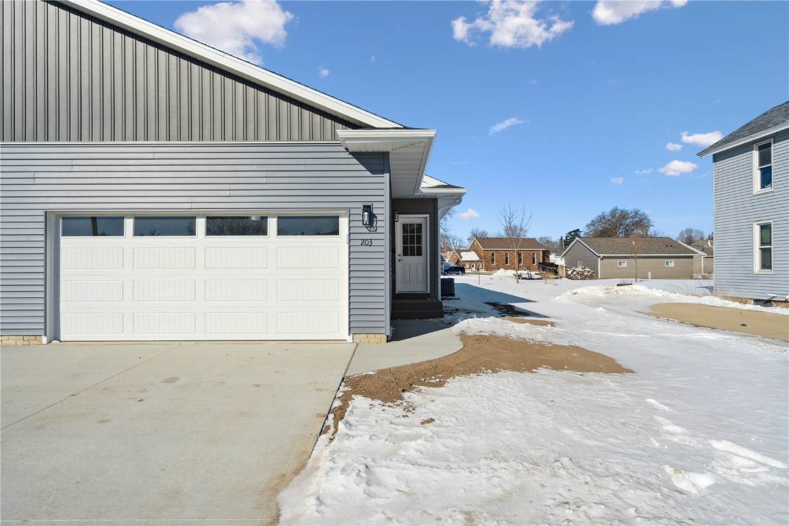 https://bt-photos.global.ssl.fastly.net/cedarrapids/orig_boomver_1_2501305-2.jpg