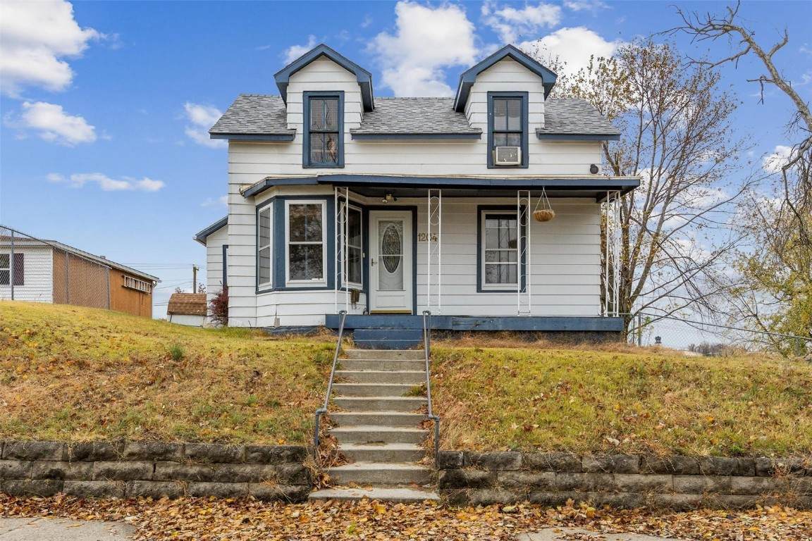 1204 15th Street - Photo 1