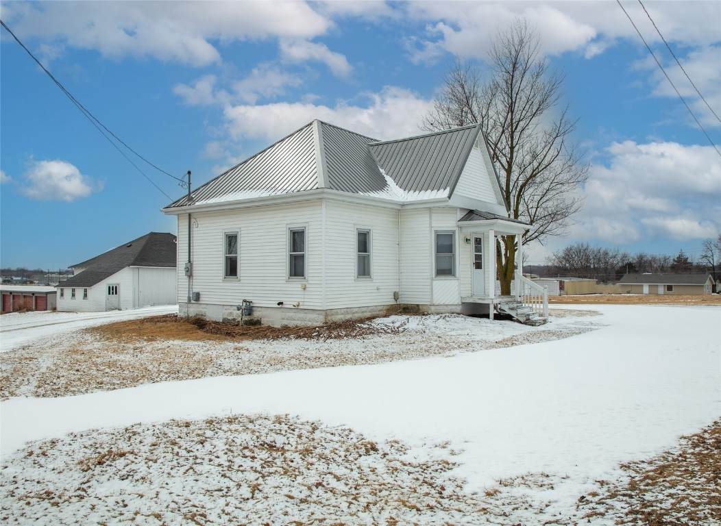 110 12th Street - Photo 1