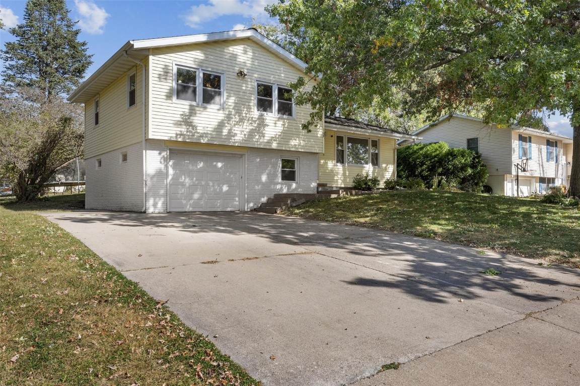 108 Parkview Court - Photo 1
