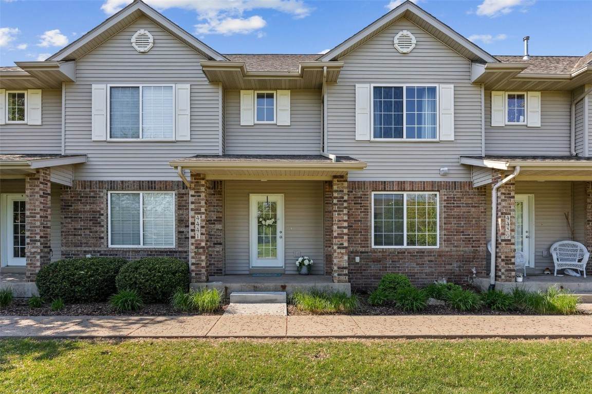 4441 Court Street - Photo 1