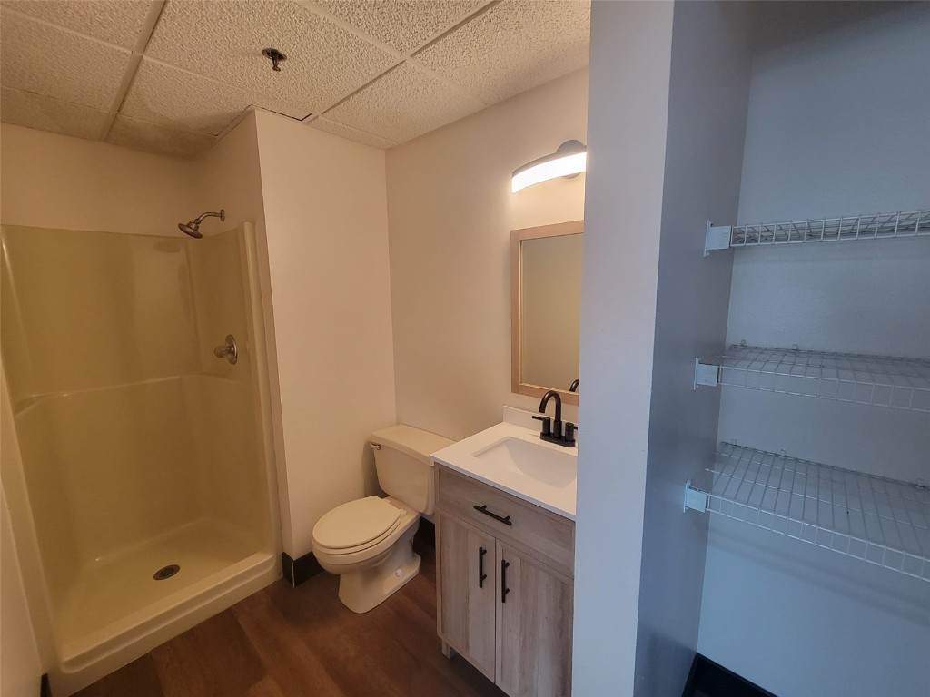 https://bt-photos.global.ssl.fastly.net/cedarrapids/orig_boomver_1_2503289-2.jpg