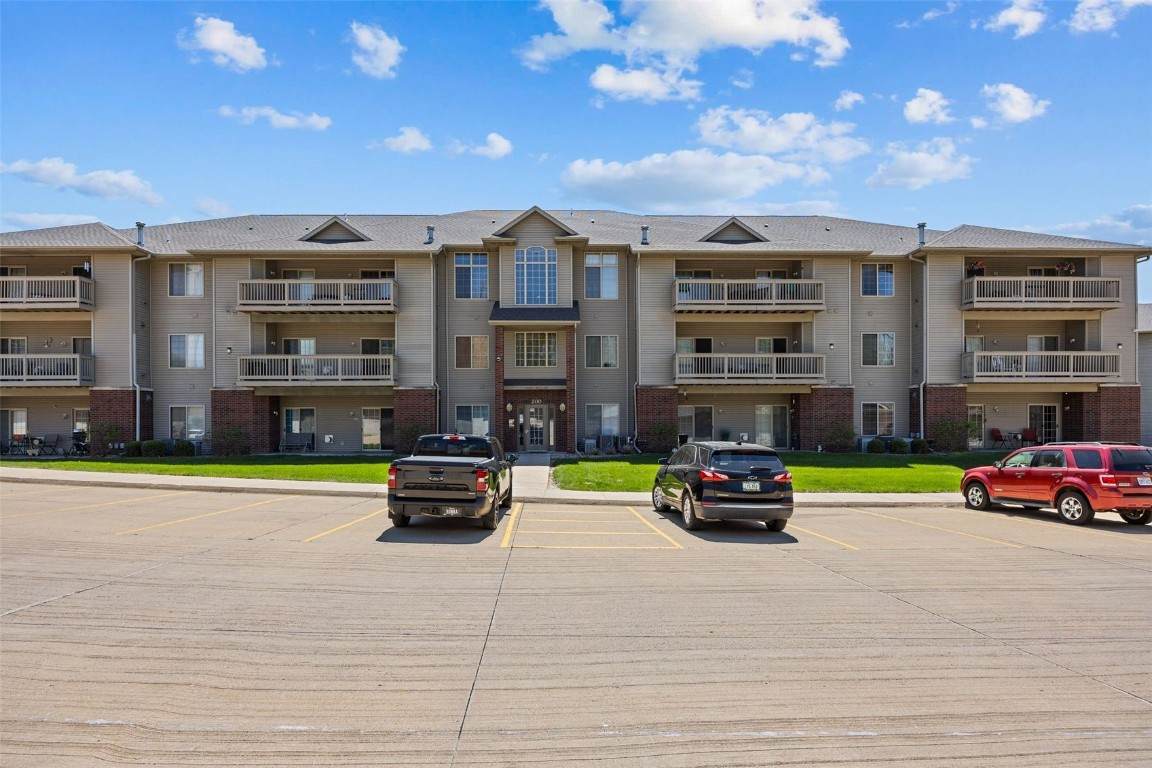 https://bt-photos.global.ssl.fastly.net/cedarrapids/orig_boomver_1_2503351-2.jpg