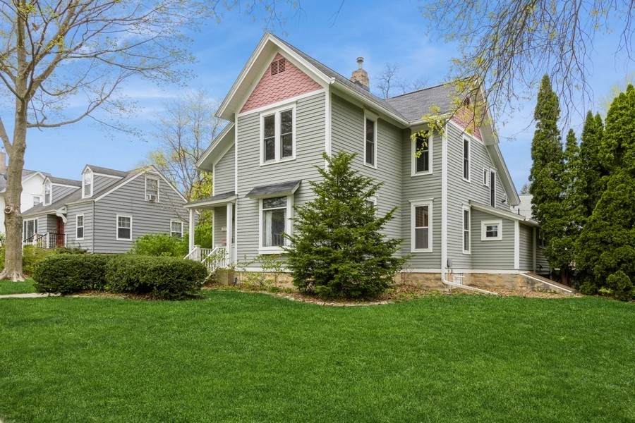 313 5th Avenue - Photo 1