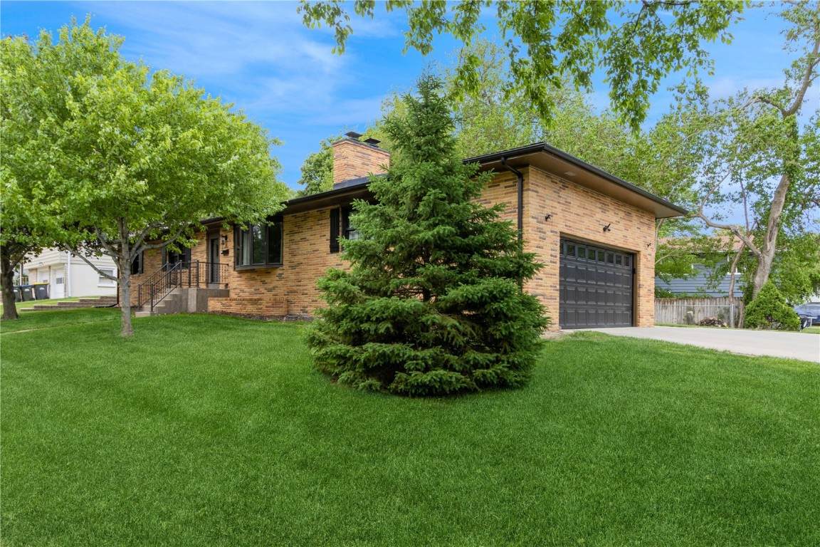 922 Wylde Green Road - Photo 1