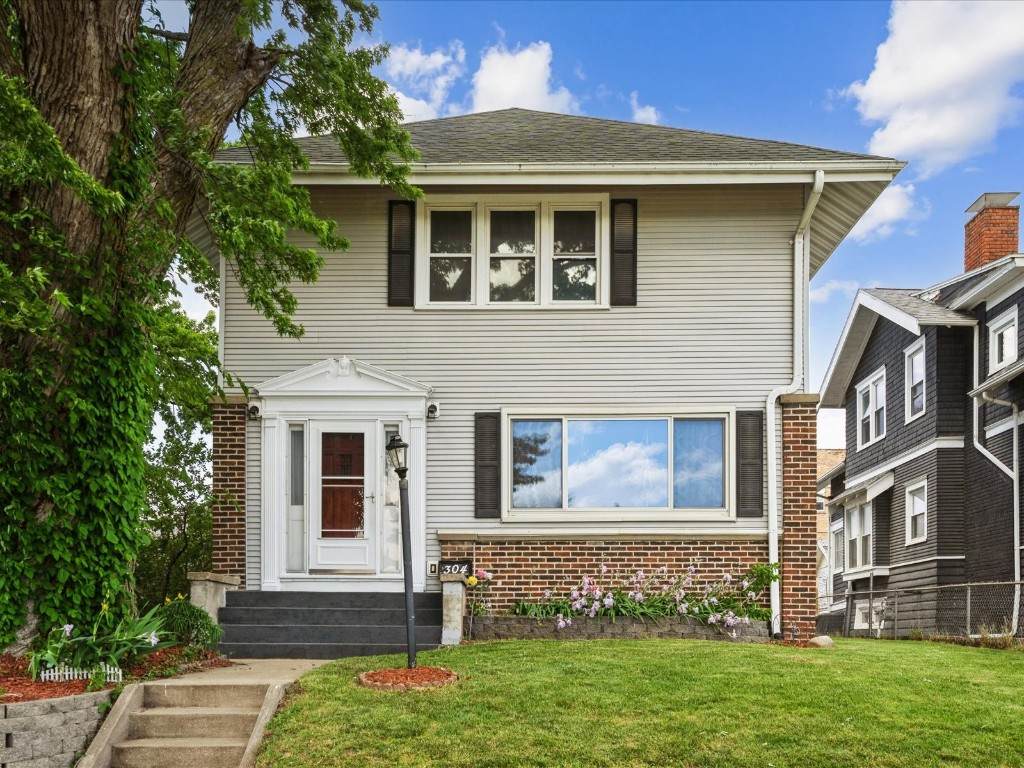 304 South St - Photo 1