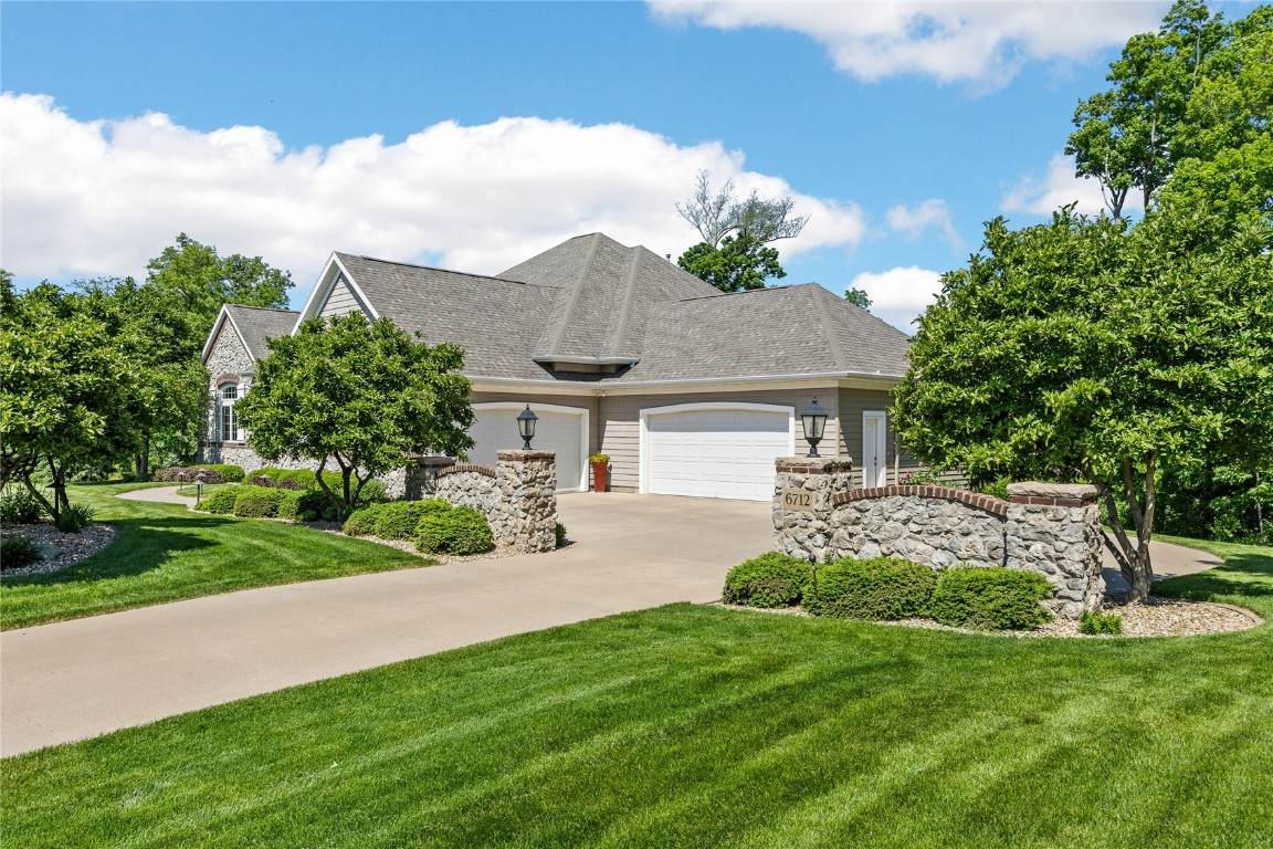 6712 Spring Grove Court - Photo 1