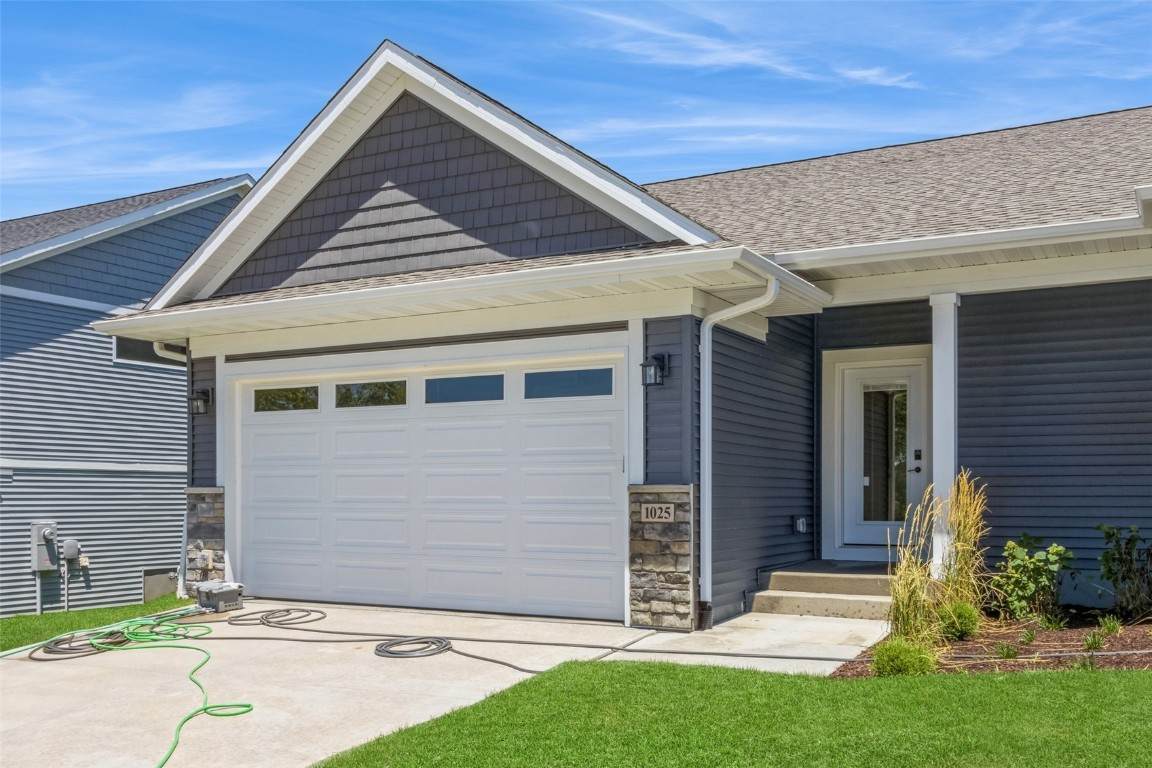 1025 Switchgrass Lane - Photo 1