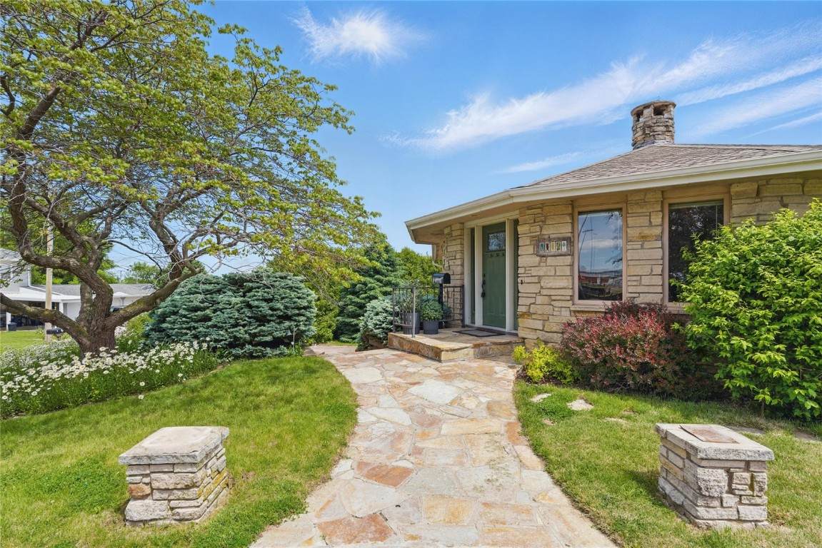 1004 Welsh Street - Photo 1