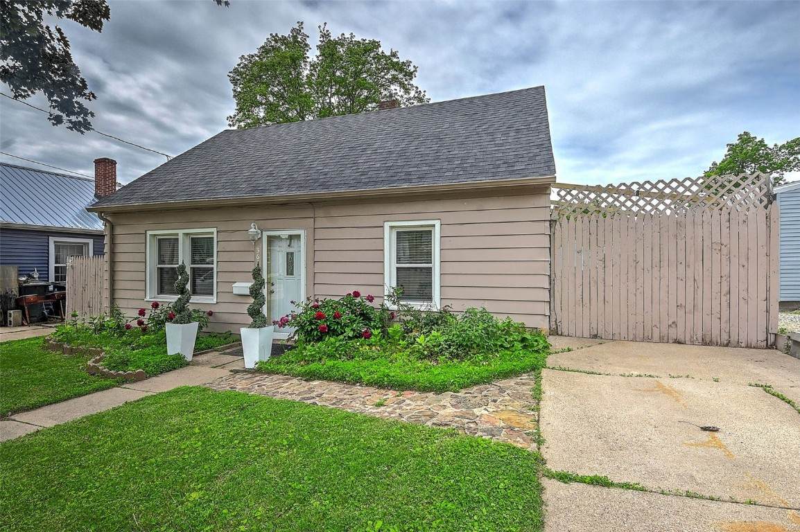 361 30th Street - Photo 1