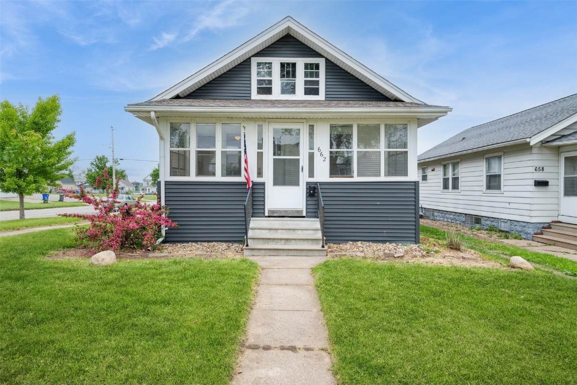 662 19th Avenue - Photo 1