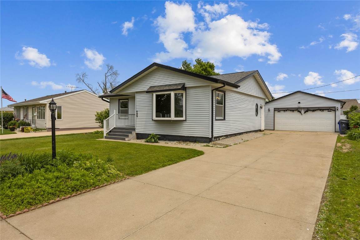 409 Carter St Nw - Photo 1