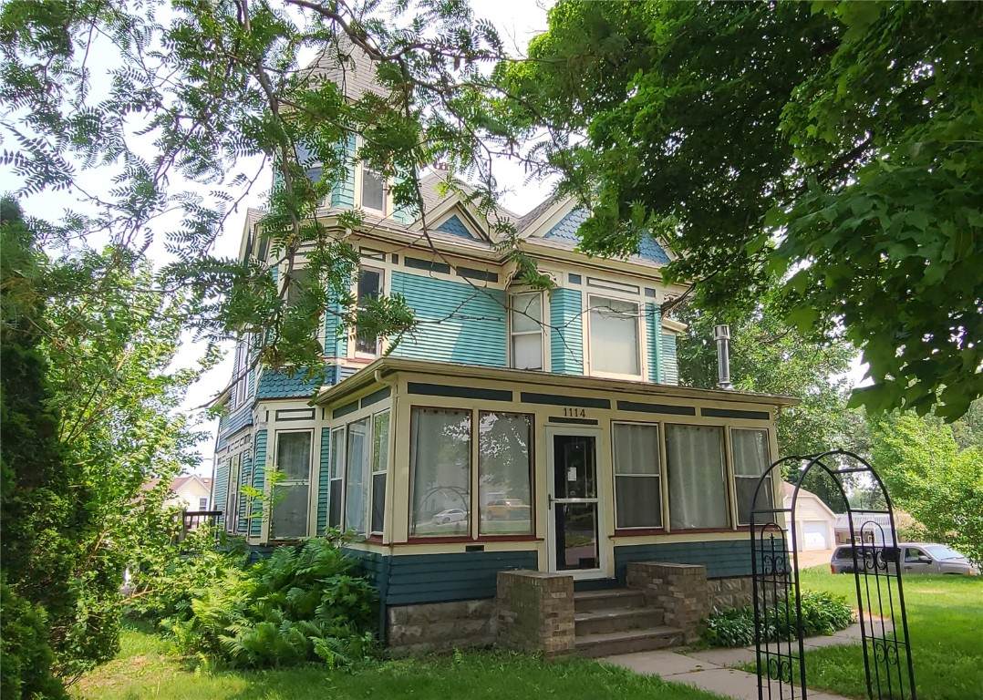 1114 2nd Avenue - Photo 1