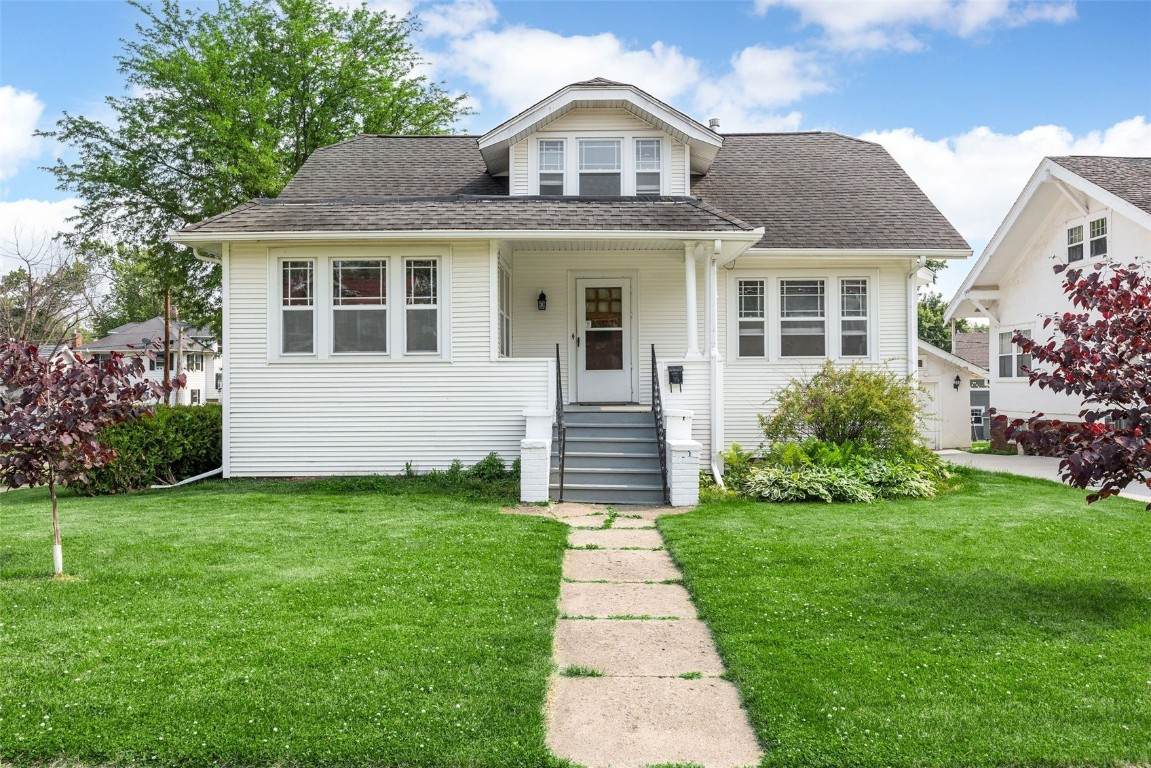 2251 Bever Avenue - Photo 1
