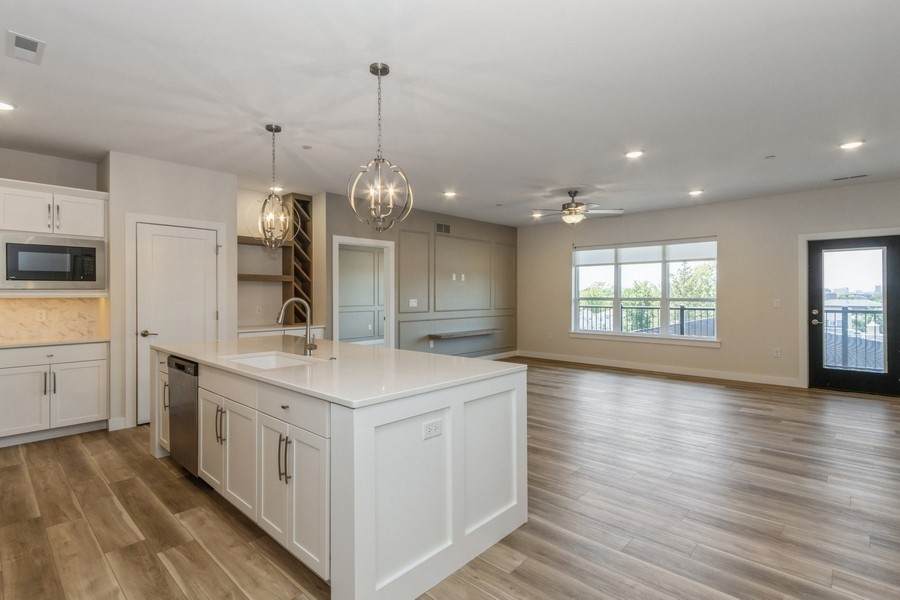 1953 1st Avenue - Photo 1