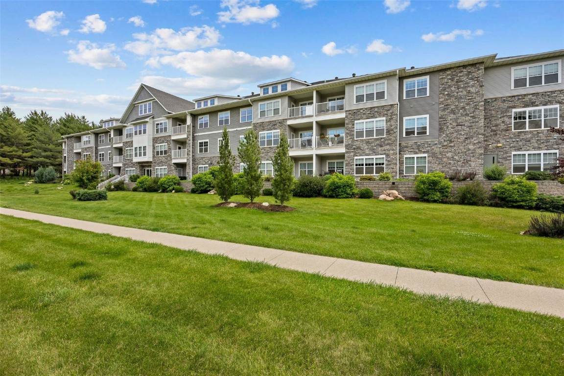 260 Scott Boulevard - Photo 1