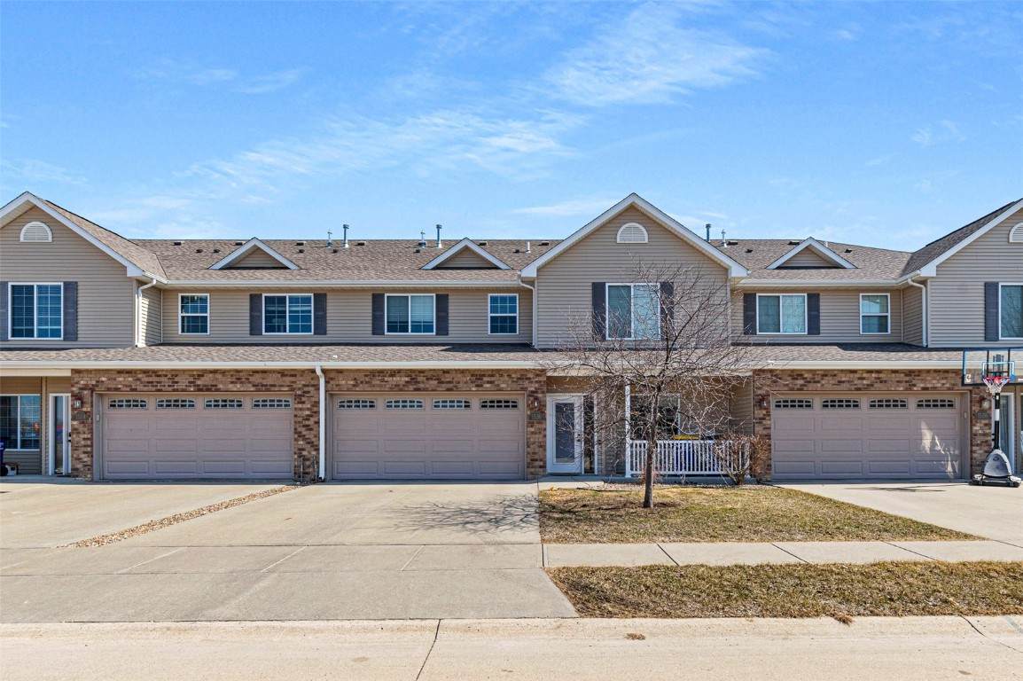 1554 Burr Drive - Photo 1