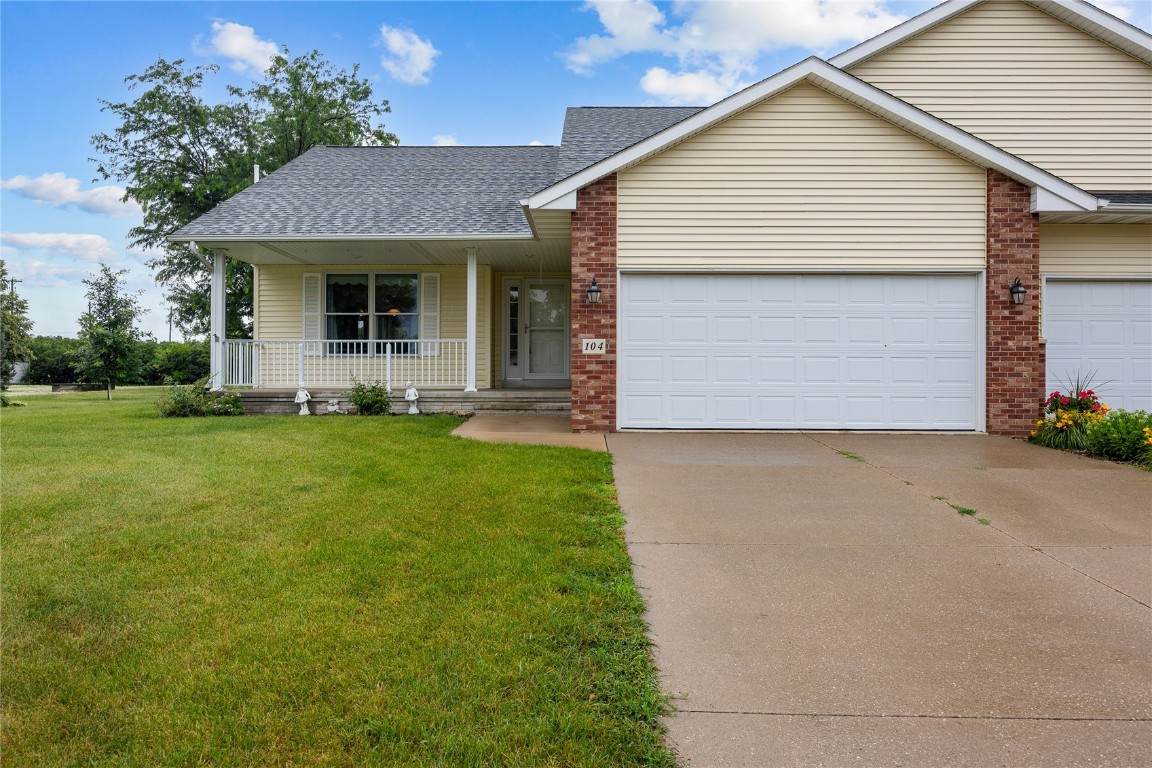 104 Country View - Photo 1