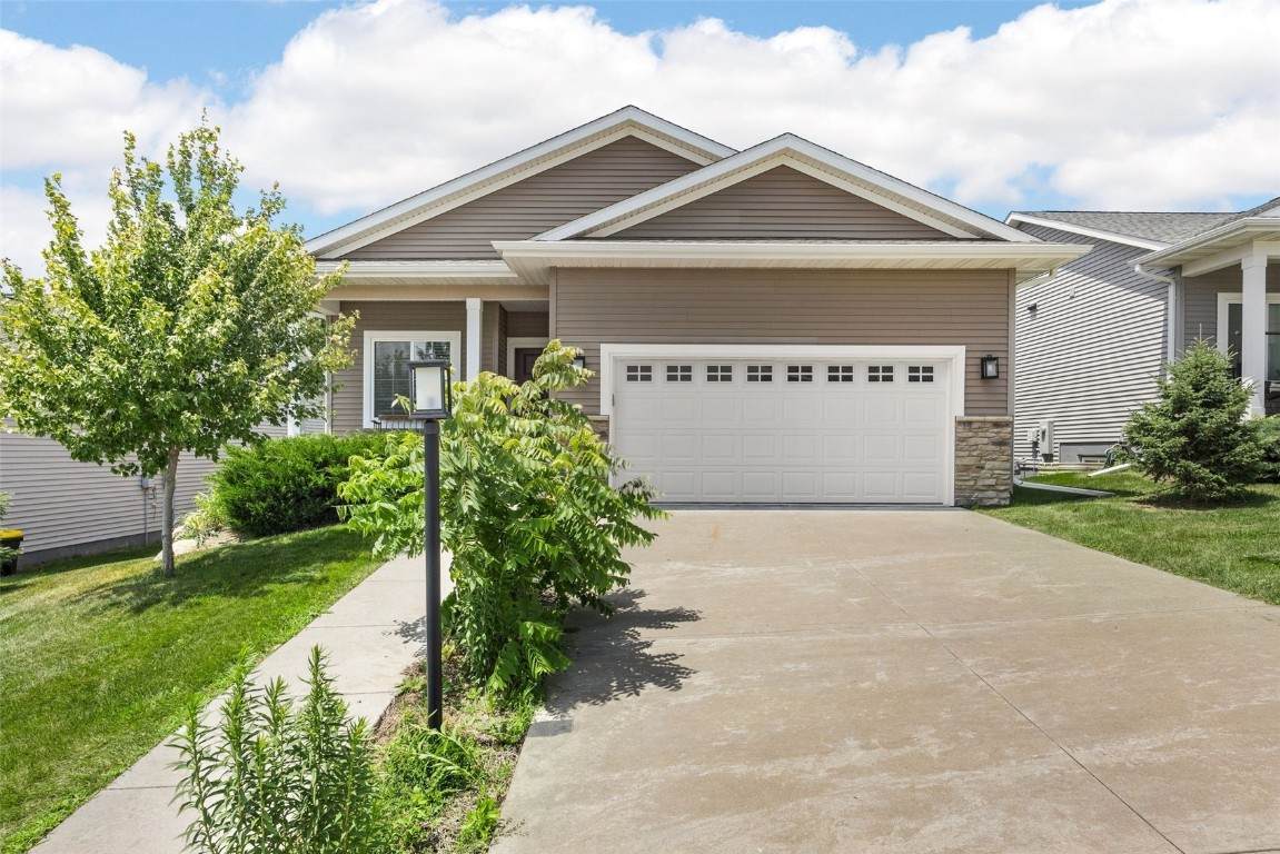 281 Danielle Street - Photo 1