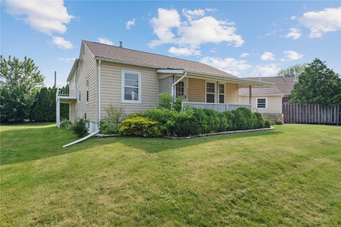 722 47th Avenue - Photo 1