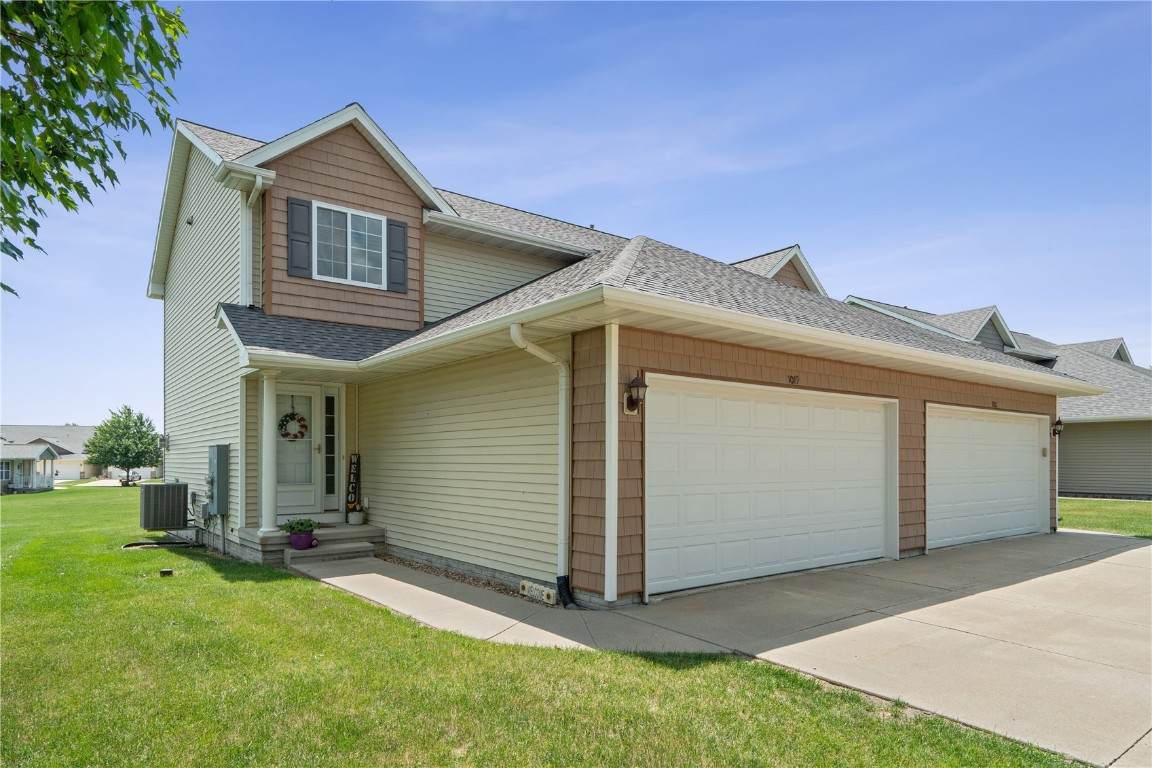 1019 Acacia Drive - Photo 1