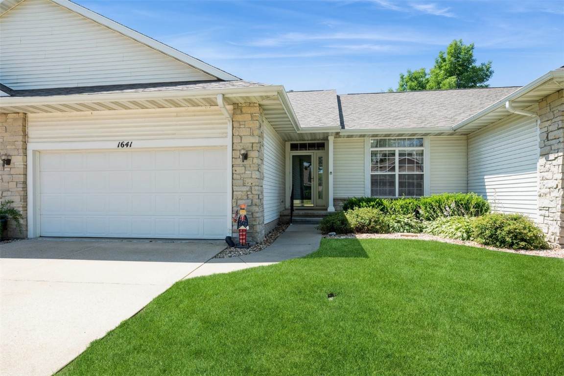 1641 Greens Way Ct - Photo 1