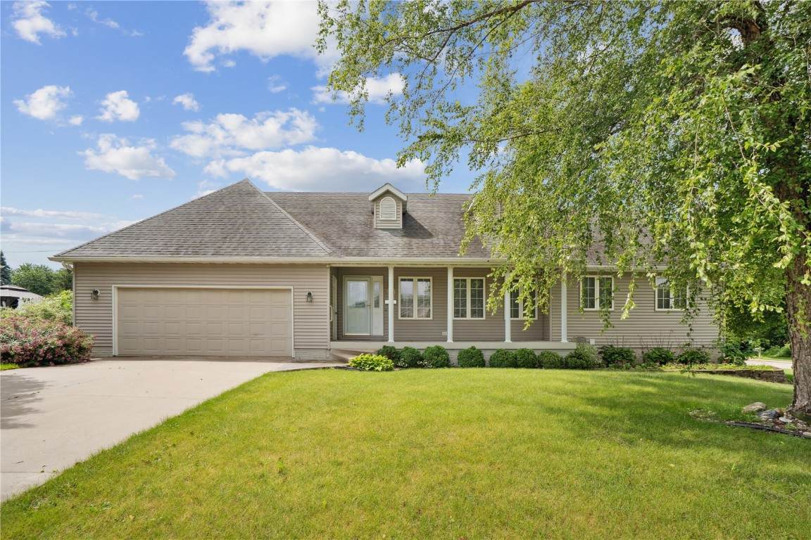 1101 6th Street - Photo 1