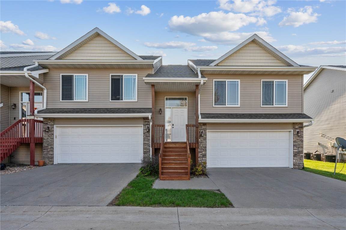 1810 Goose Lake Circle - Photo 1
