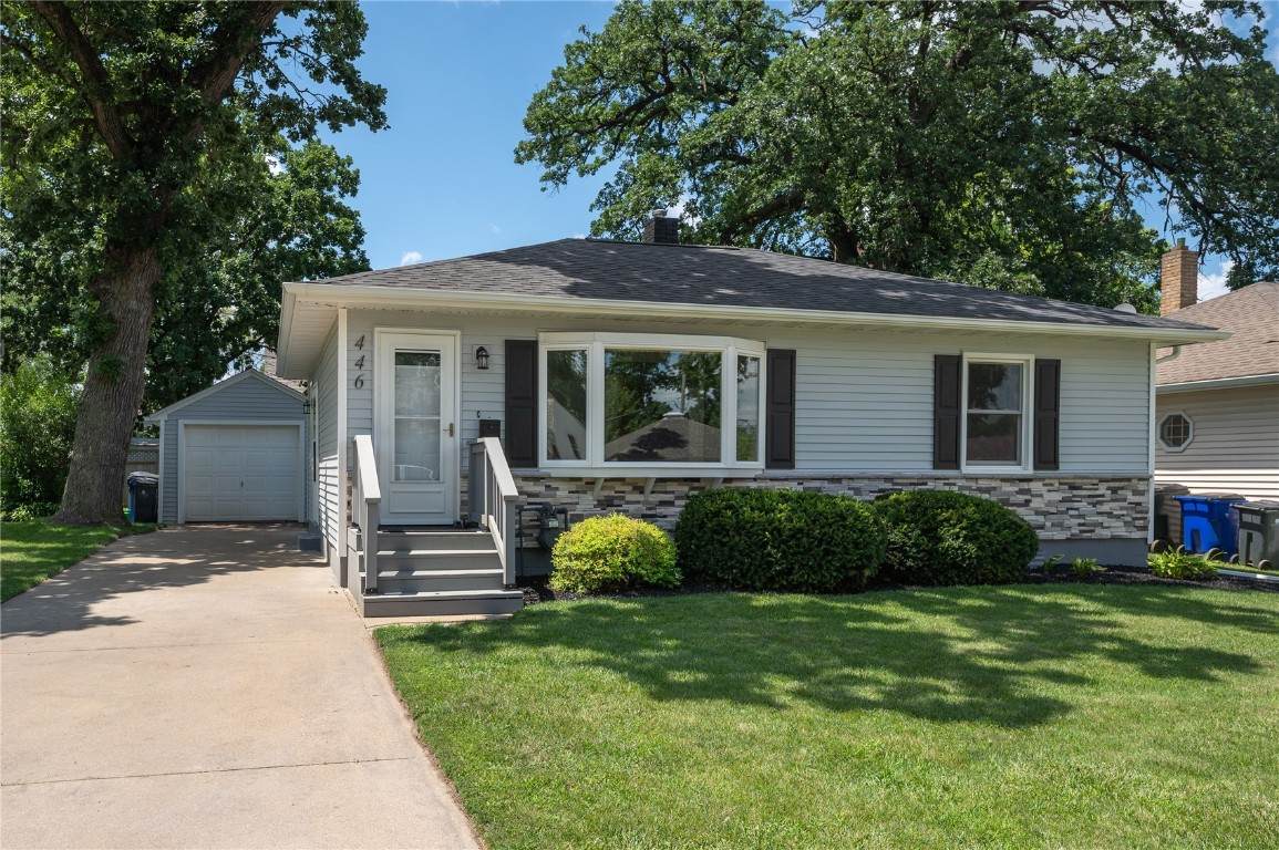 446 19th - Photo 1