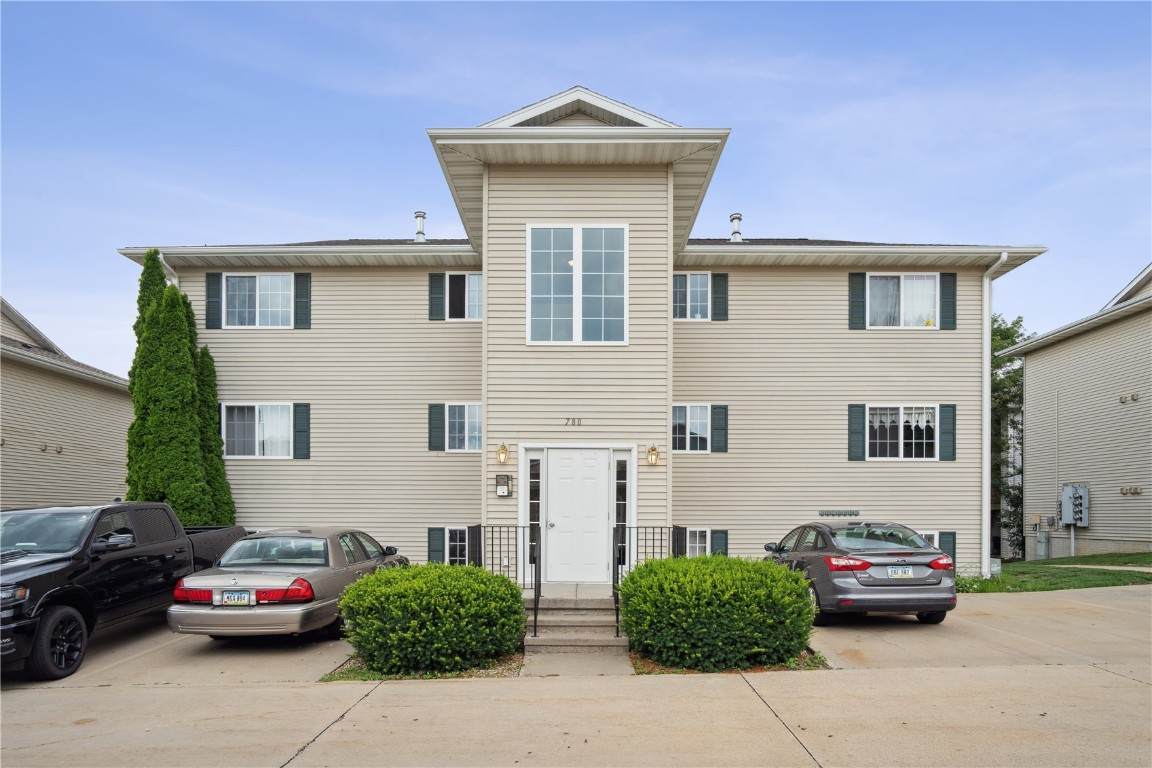 780 Magnolia Lane - Photo 1