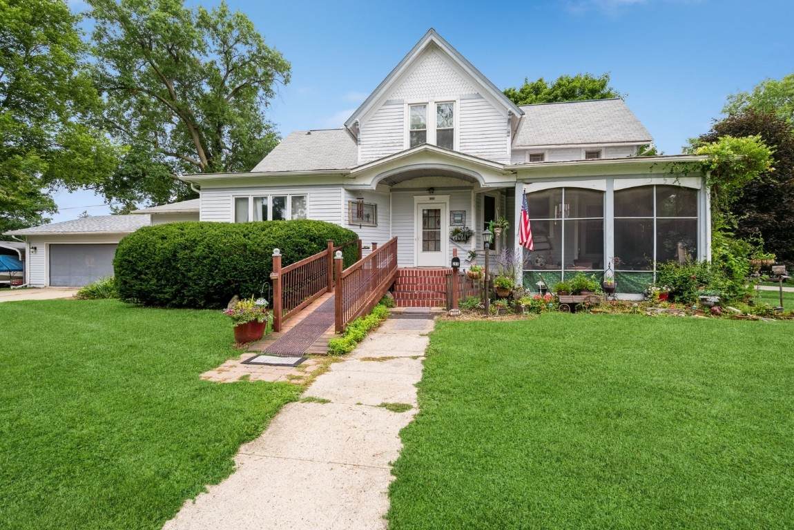 202 South Street - Photo 1