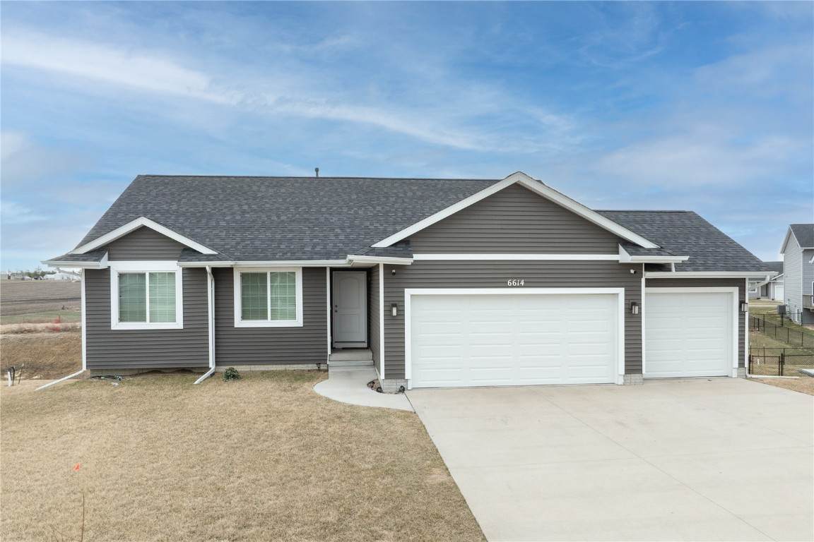 6614 Scarlet Rose - Photo 1