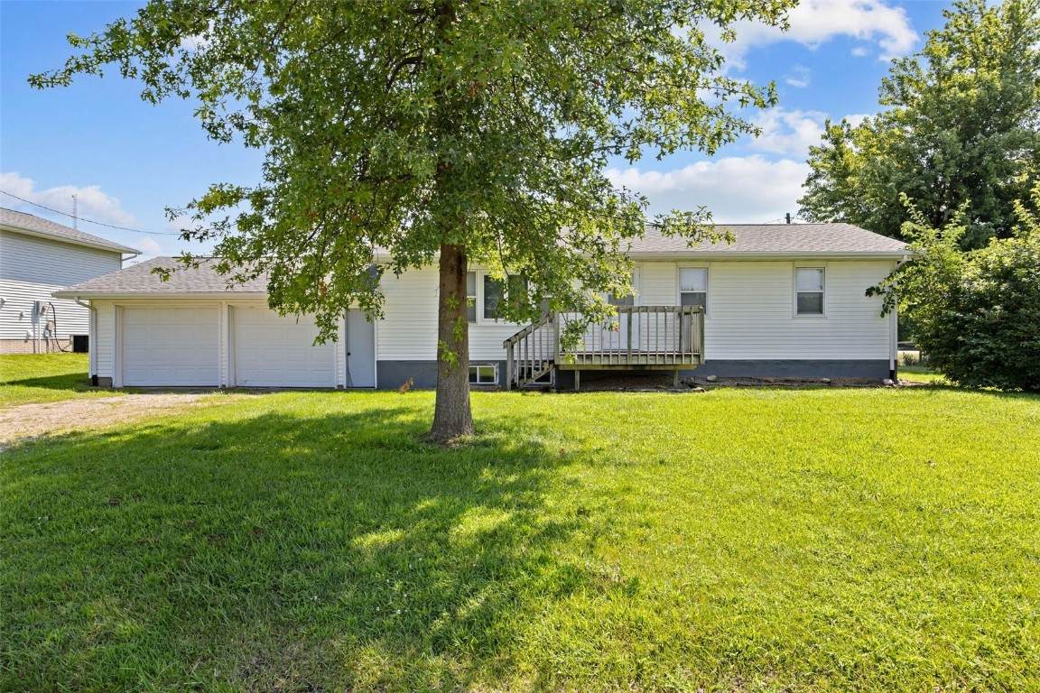 214 Apache Drive - Photo 1