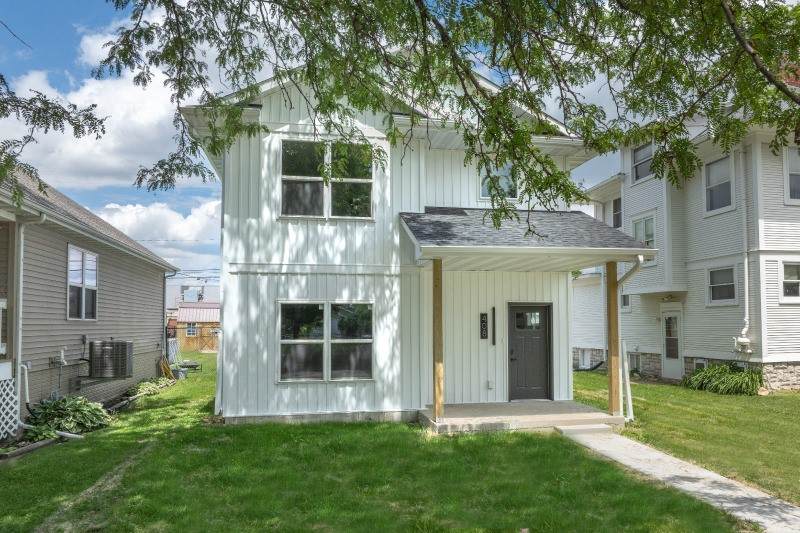408 4th Avenue - Photo 1