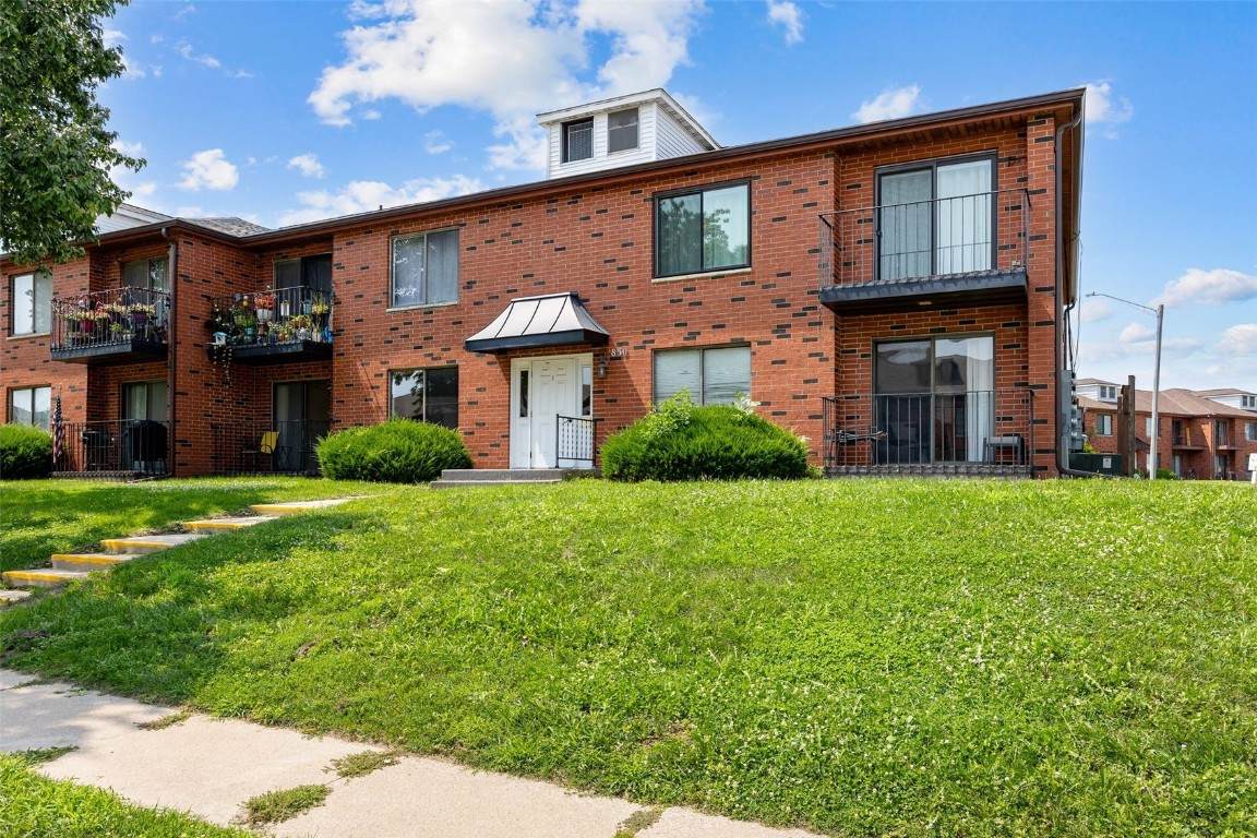 850 Kerry Lane - Photo 1