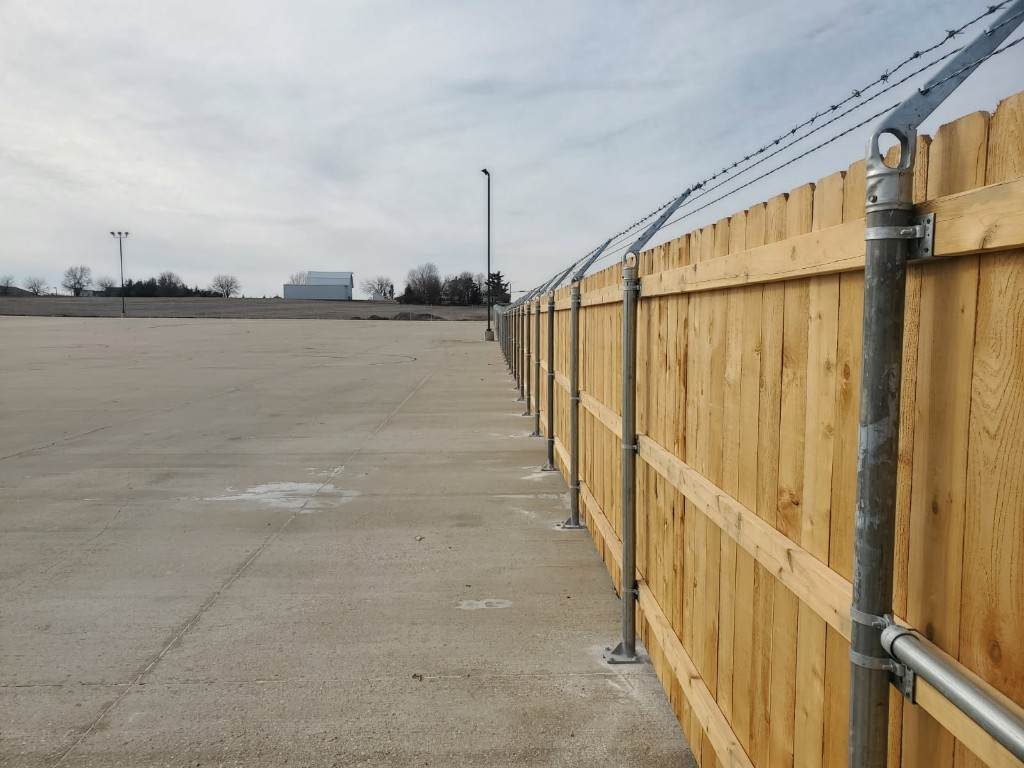 https://bt-photos.global.ssl.fastly.net/cedarrapids/orig_boomver_1_2506768-2.jpg