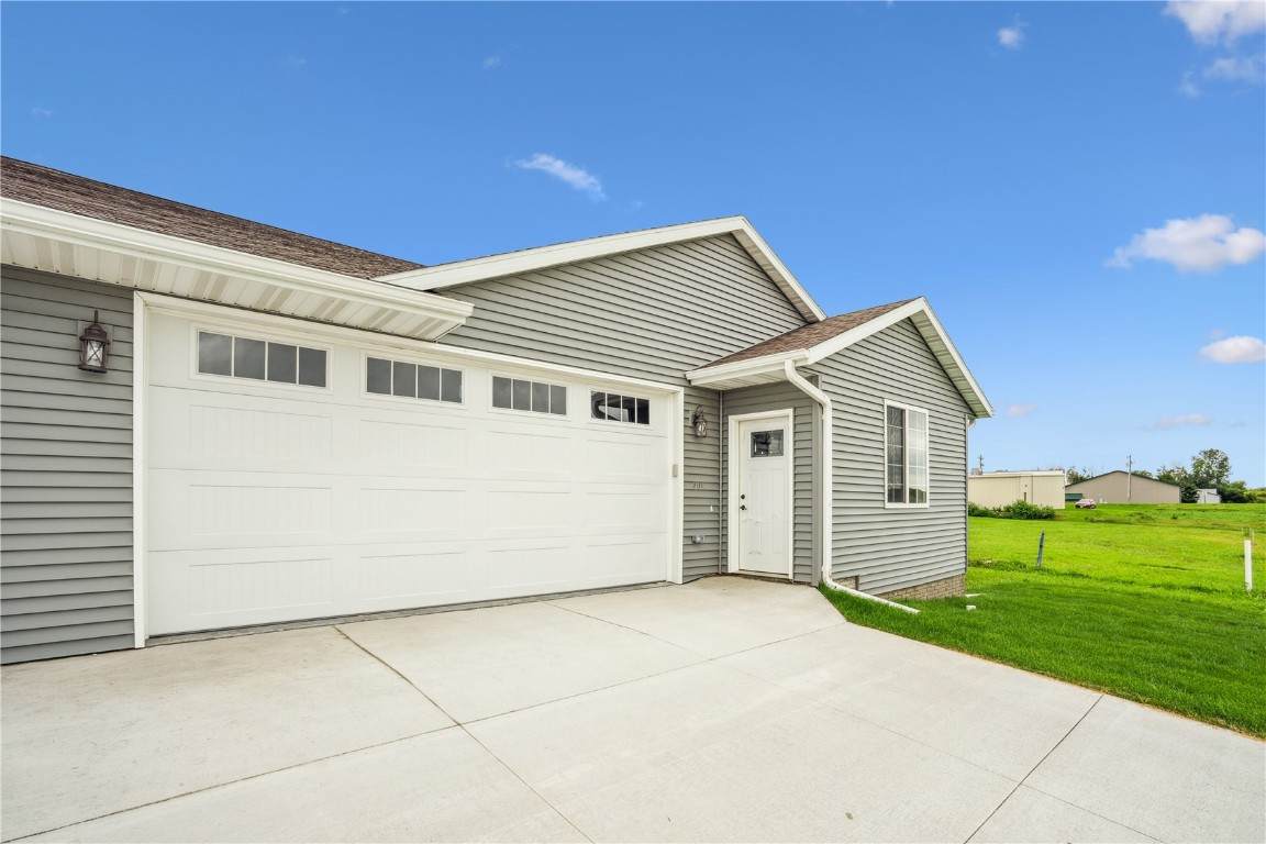https://bt-photos.global.ssl.fastly.net/cedarrapids/orig_boomver_1_2507012-2.jpg